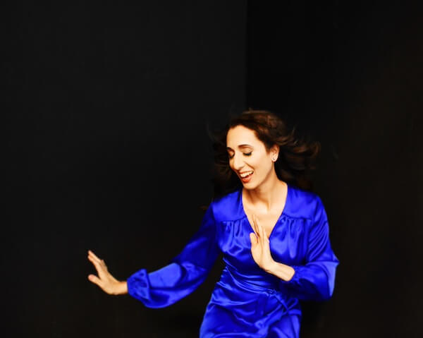 Mitra Sumara.Yvette Massoudi.dance shot.photo Shervin Lainez